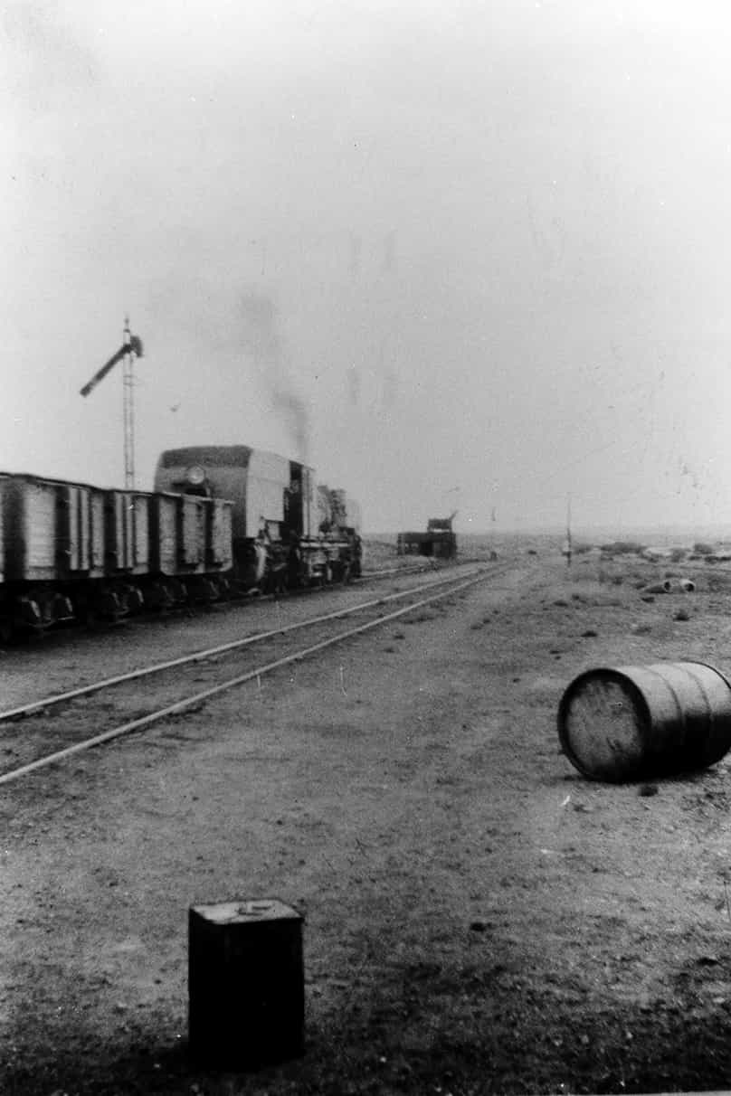 400 Class locomotive, possibly at Paratoo, c. 1960s | Lionel Noble ...