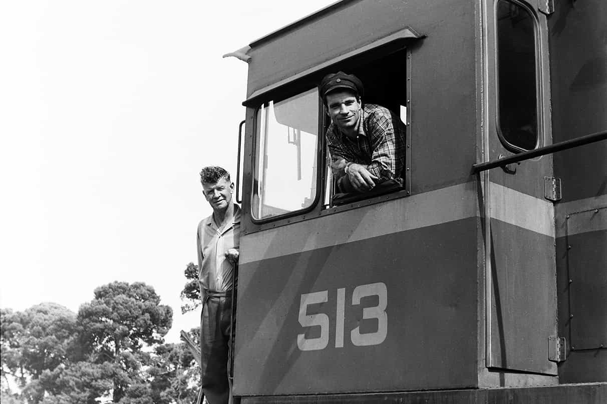 Peterborough Engineman Jock Bain And Fireman Arnold Rump At Gladstone 